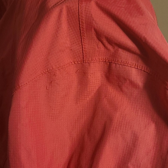 MEC Womens Aquanator Rain jacket in Small - Picture 5 of 16